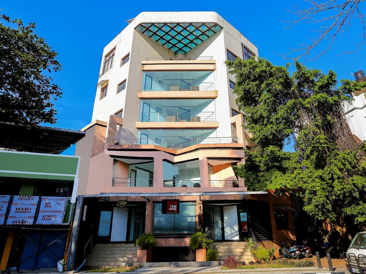 Hotel Treebo Trend Time Square Marine Drive à Kochi Extérieur photo