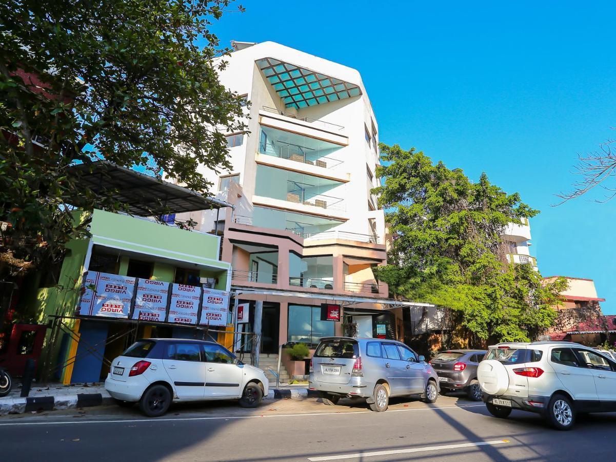 Hotel Treebo Trend Time Square Marine Drive à Kochi Extérieur photo