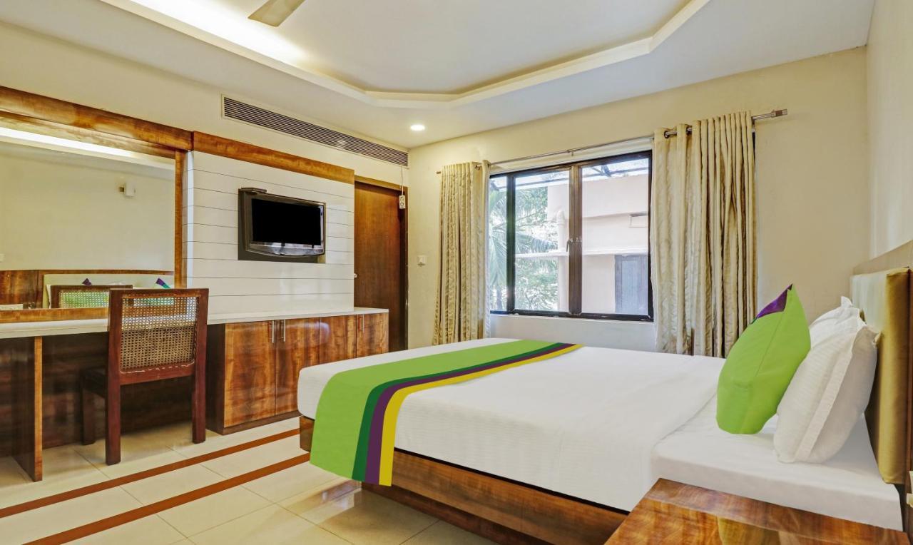 Hotel Treebo Trend Time Square Marine Drive à Kochi Extérieur photo