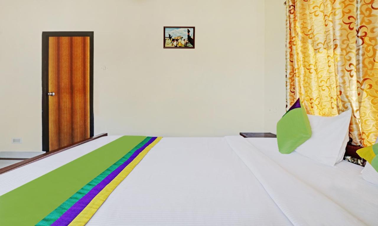 Hotel Treebo Trend Time Square Marine Drive à Kochi Extérieur photo
