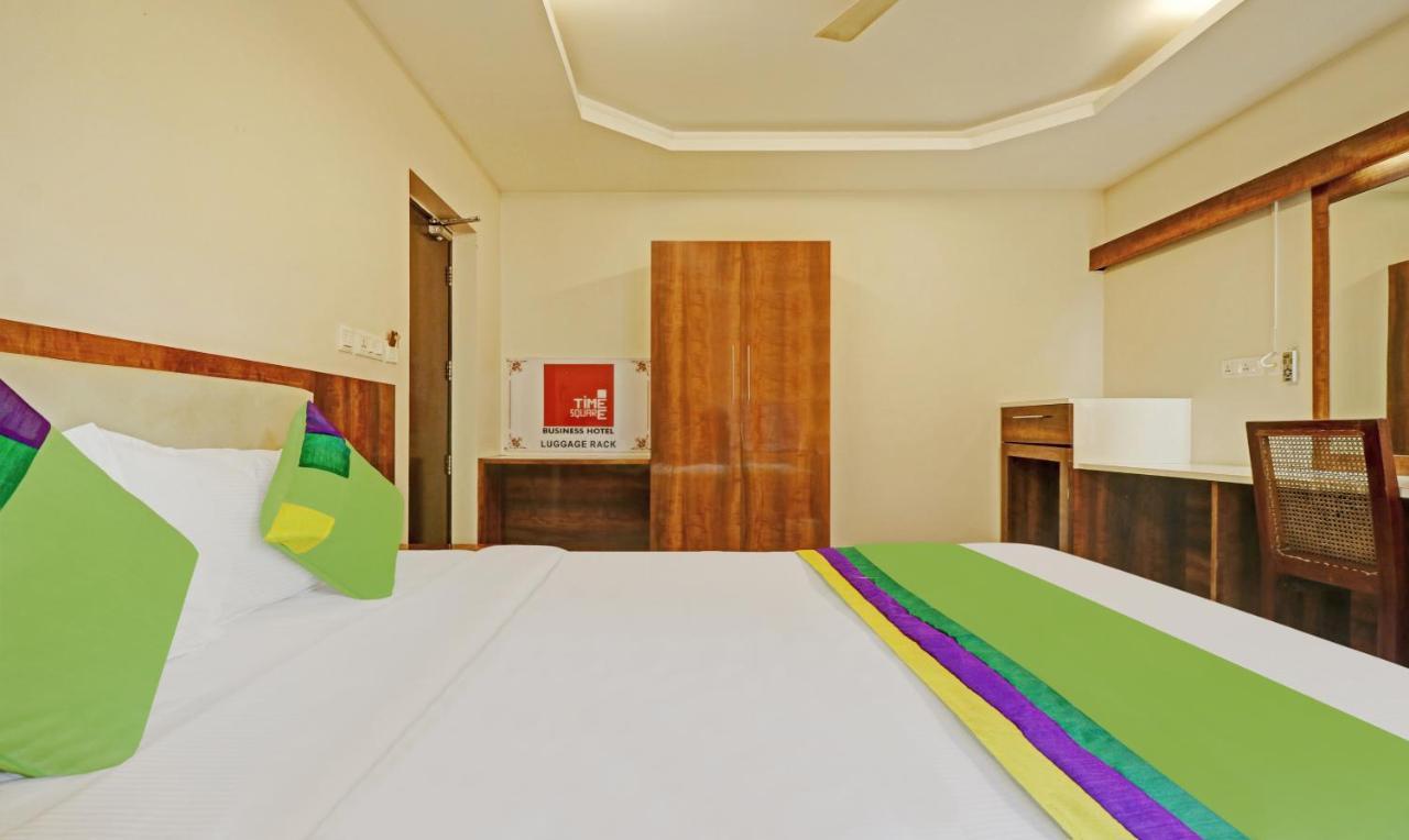 Hotel Treebo Trend Time Square Marine Drive à Kochi Extérieur photo