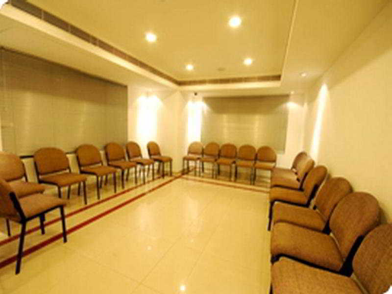 Hotel Treebo Trend Time Square Marine Drive à Kochi Business photo